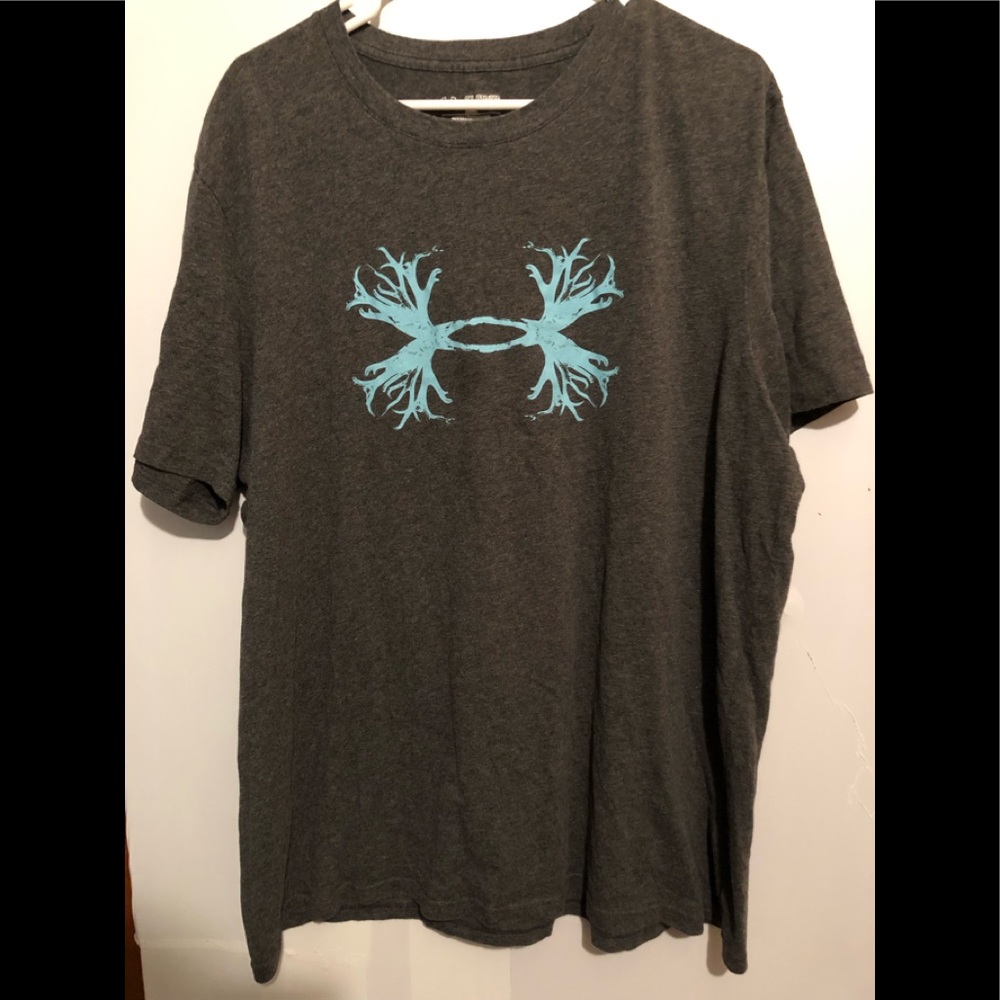 Men’s under armor shirt
